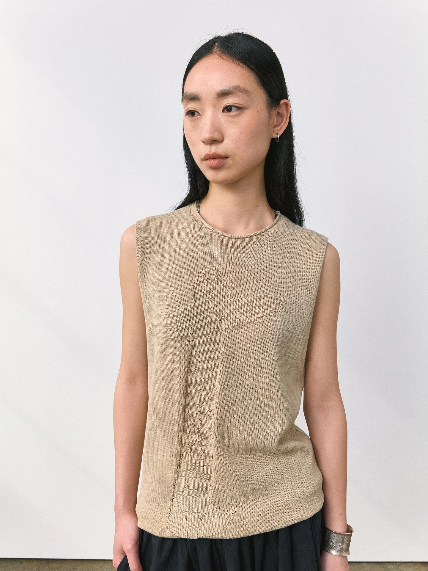 

Toughsen Cotton Nylon Blend Knitted Vest Loose Fit round Neck Casual Style Cool Sensation Handmade Embroidery Texture Women's...