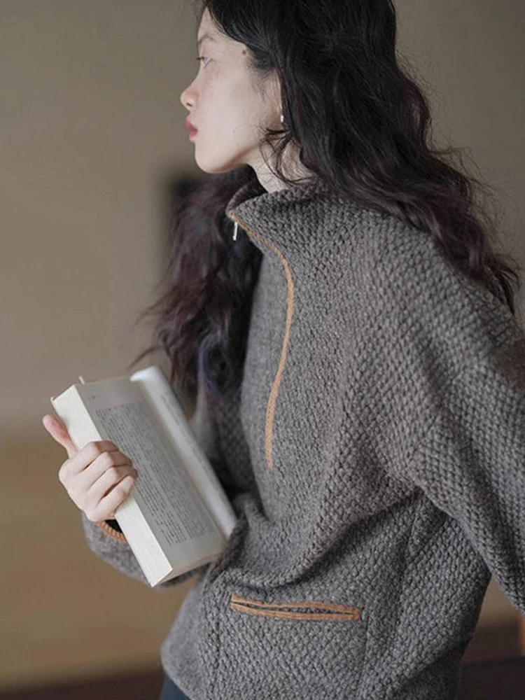 

Утепленная женская толстовка на молнии с длинными рукавами, модная универсальная верхняя одежда для ранней осени, стройнящий эффект, топ с капюшоном