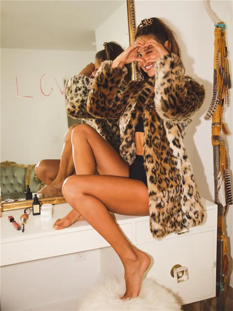 Women's clothing Faux Fur Autumn/Winter leopard print coat plush coat medium long thick fur jacket loose wool coat