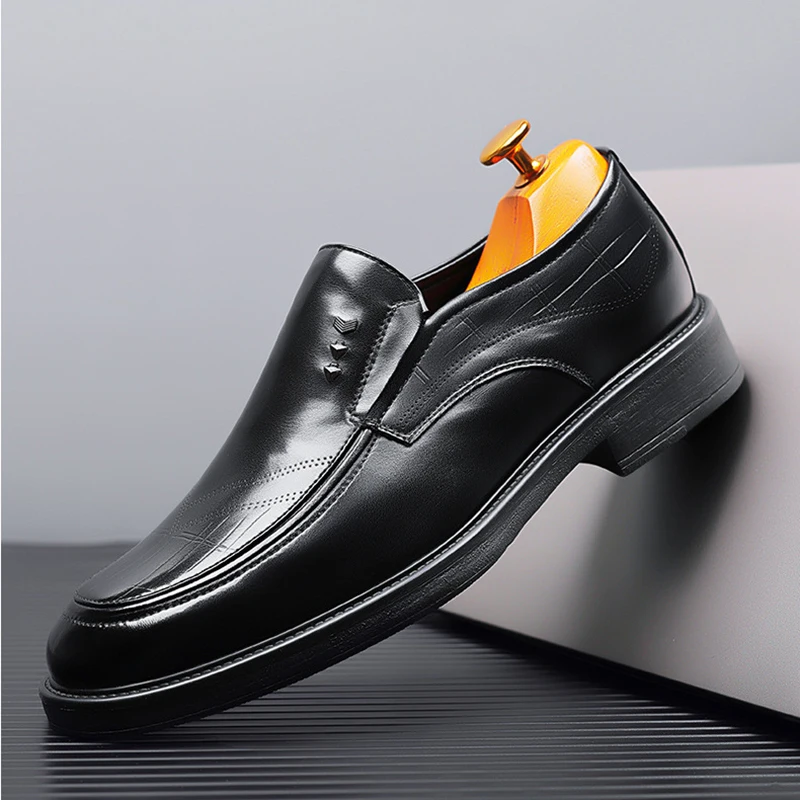 Professional Men's Leather Shoes 2025 New Autumn Fashion Business Formal Casual Shoes British Slip-on Loafers Size 38-44