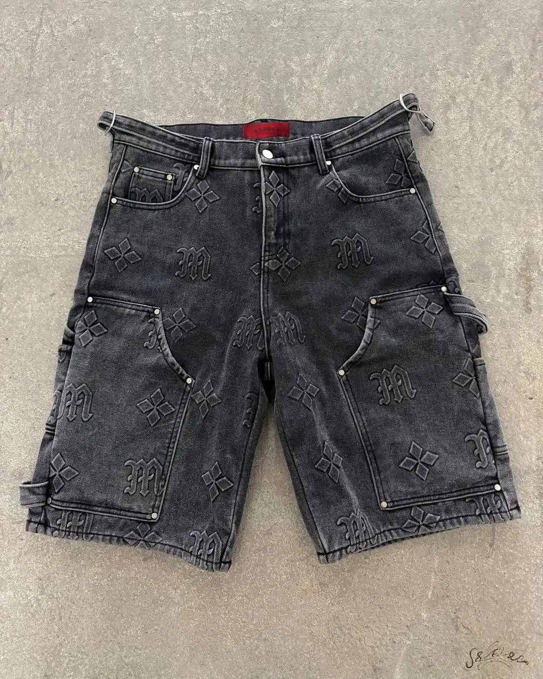 

Street Vintage Popular Denim Shorts Madman Letter Embroidery Wash Shorts Men Hip Hop Gothic Harajuku Punk Loose Wide Leg Pants