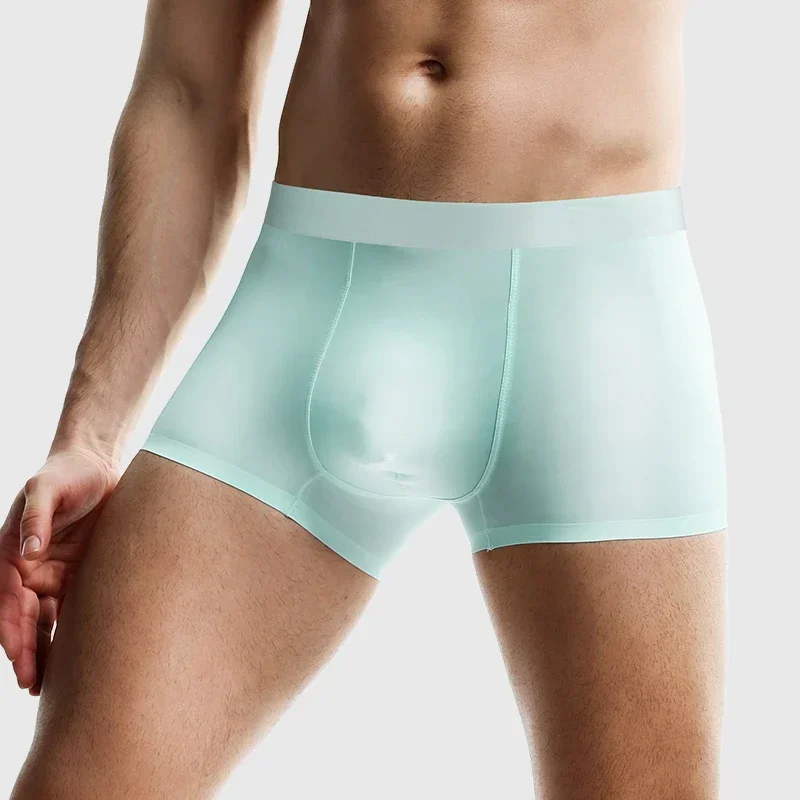 Ropa interior de seda helada para hombre, boxers antibacterianos sin rastro de cuatro esquinas, calzoncillos finos de verano, pantalones cortos deportivos transpirables para niños