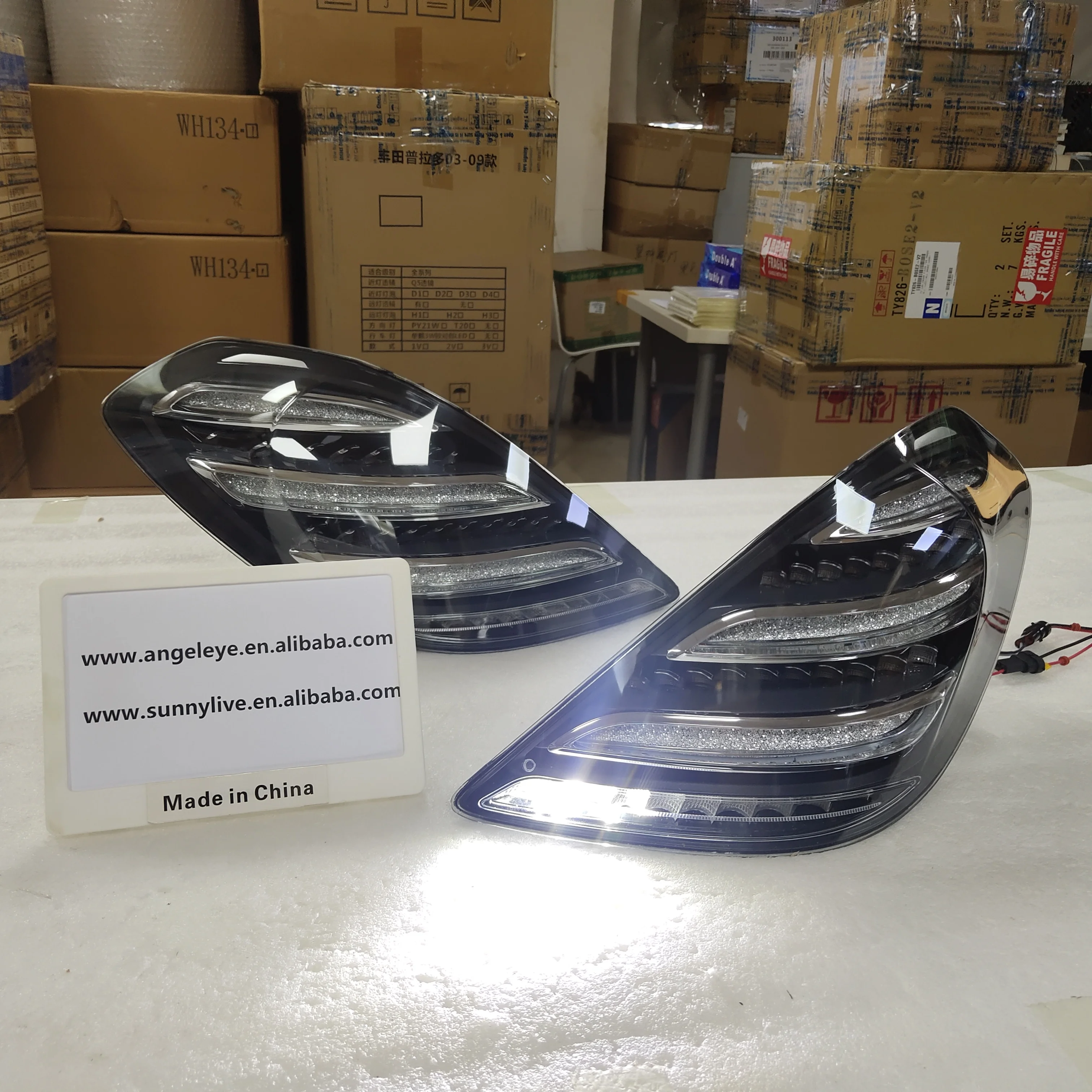 

For Mercedes-Benz W222 Tail Lamp 2014-2017 Year Black