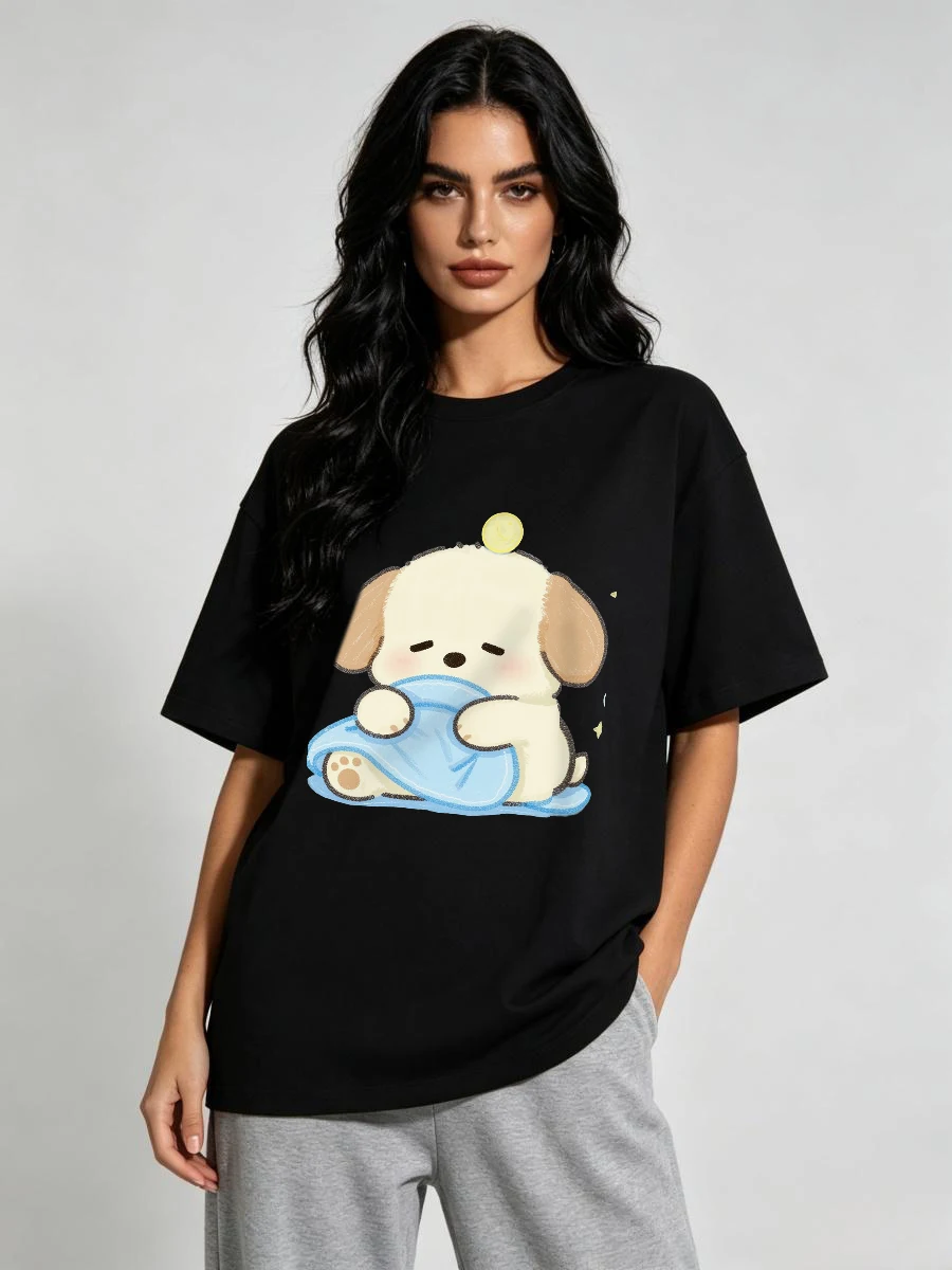 T-shirt à bordure en dentelle, délicat, féminin, romantique, doux, tendre, affectueux, attentionné, protecteur, sûr, jeune et jeune esprit