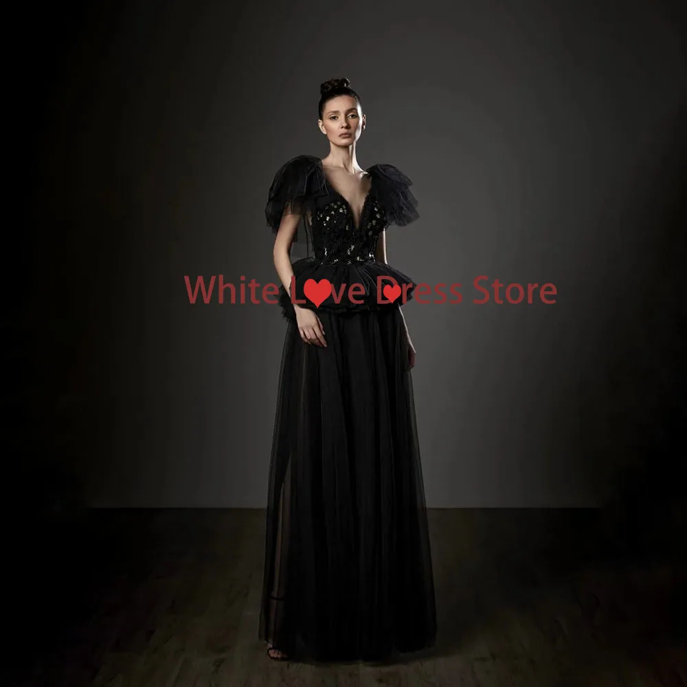 

Women Deep V-neck Tiered Short Sleeve Celebrity Dresses Customized Black Tulle A-line Floor Length Evening Dress Party Dress
