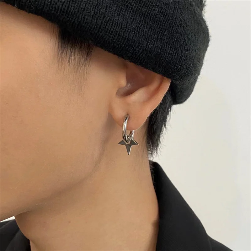 Pendientes de estrella de cinco puntas para mujer y hombre, aretes pequeños de estilo Punk, hebillas de oreja de moda coreana Simple, joyería de moda