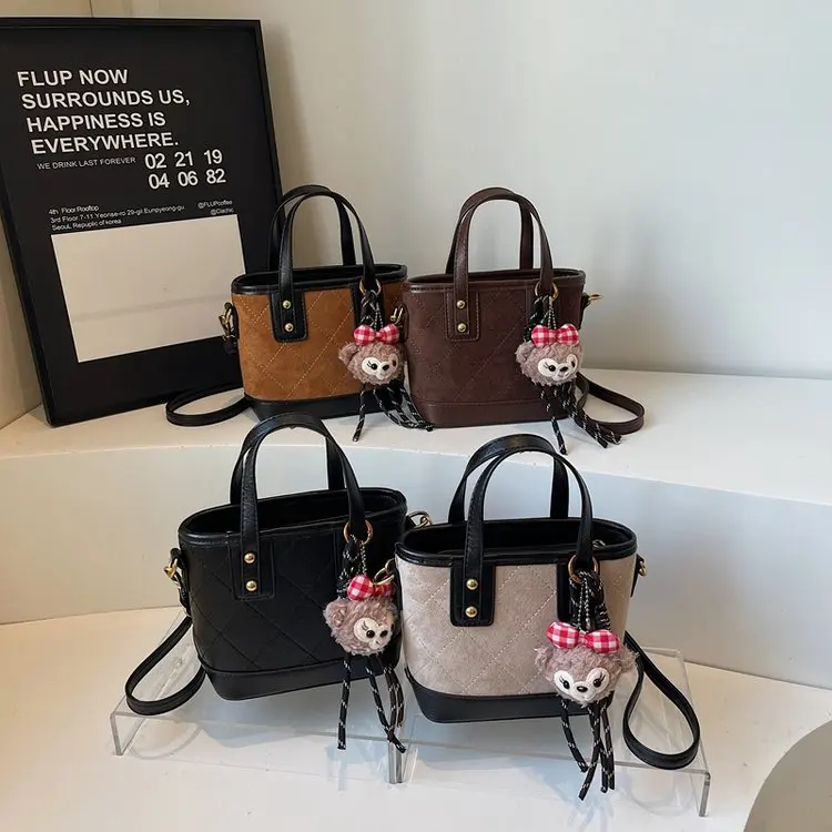 

Зима 2025 года 625, новая сумка через плечо, универсальная фланелевая сумка-ведро, модная и универсальная