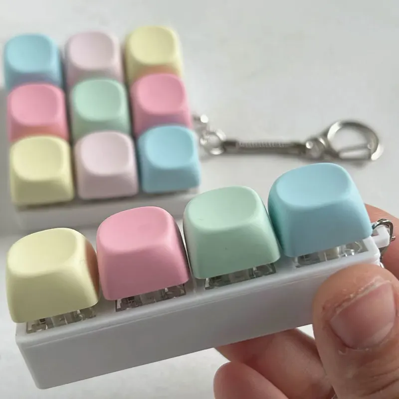 4 Keyboard Finger Keyboard Keycap Stress Relief Fidget Keychain Gadget Key Button Decompression Toy Adult