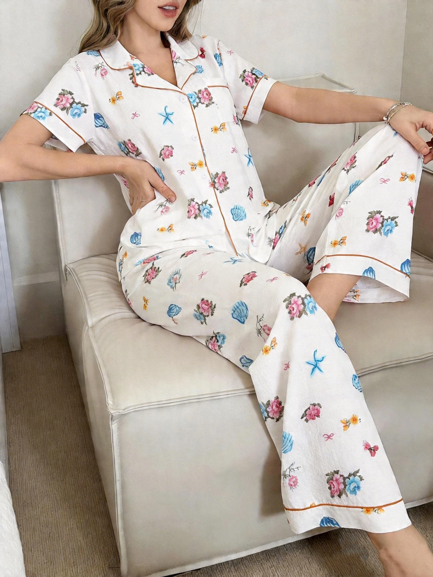 

Floral Print Pajamas Women 2 Piece Set Blue Flower Short Sleeve Shirt & Long Pants Casual Loungewear Sleepwear Homewear