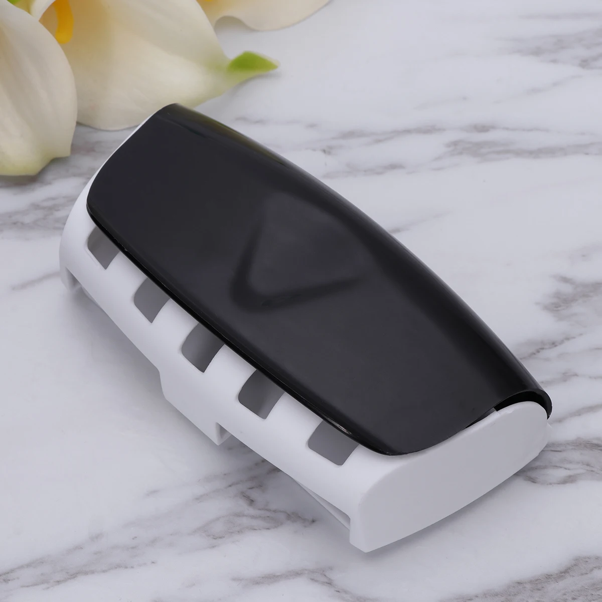 

Toothpaste Dispenser Set Squeezer Automatic Dustproof Toothbrush Holder No Clean Long Lasting Plastic