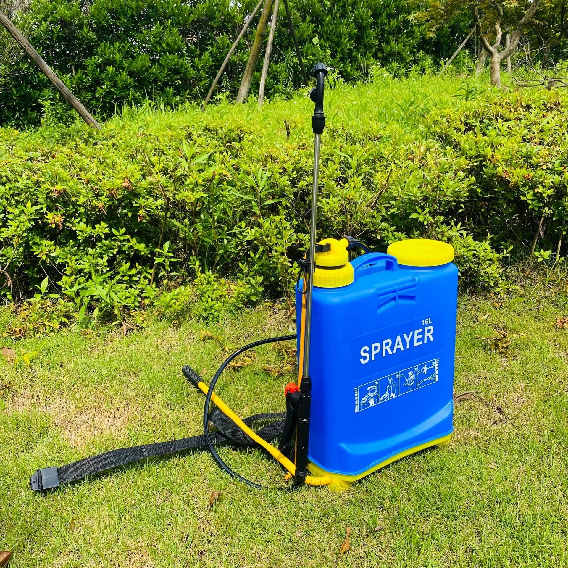 High-efficiency plastic agricultural 16L/20L electric backpack farmhouse water pump manual farmhouse garden electric sprayer