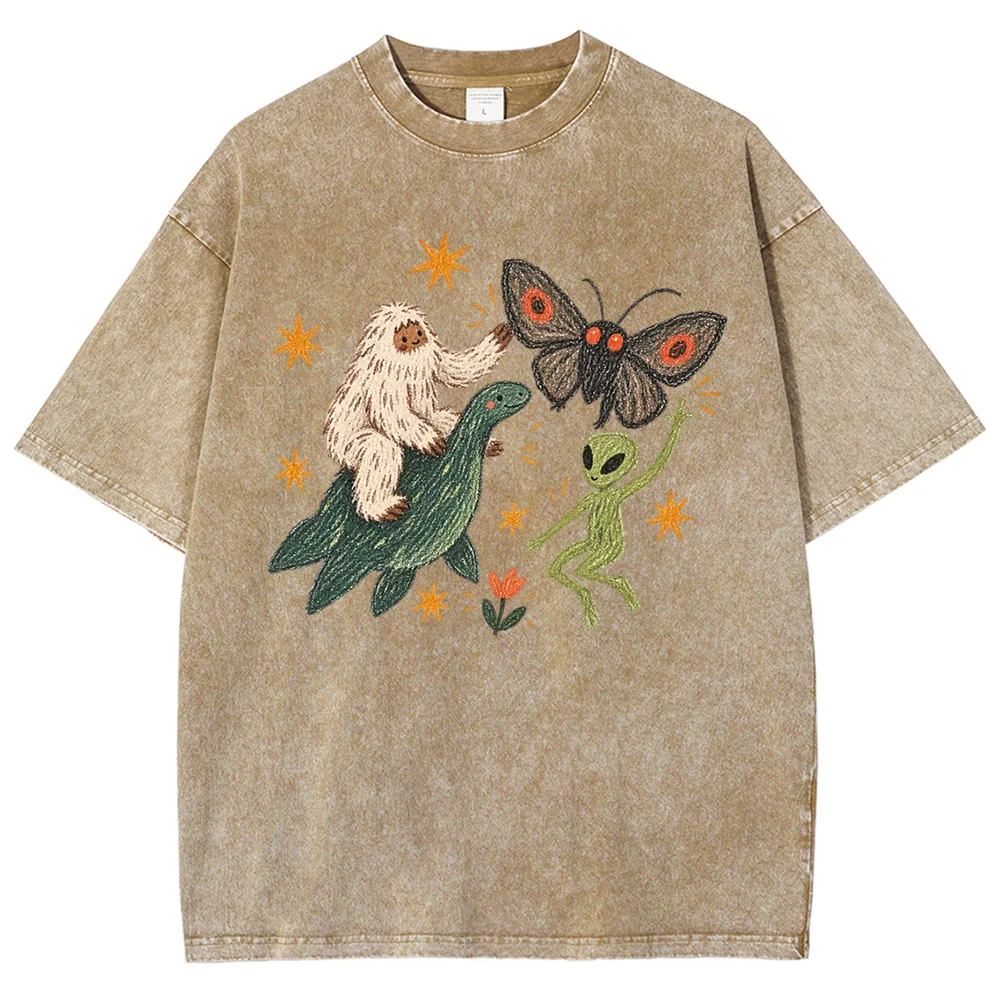 Vintage Bigfoot Alien Turtle Moth Cryptid Graphic T Shirt Retro Print Short Sleeve Tees Casual Loose Streetwear Aesthetic Tops