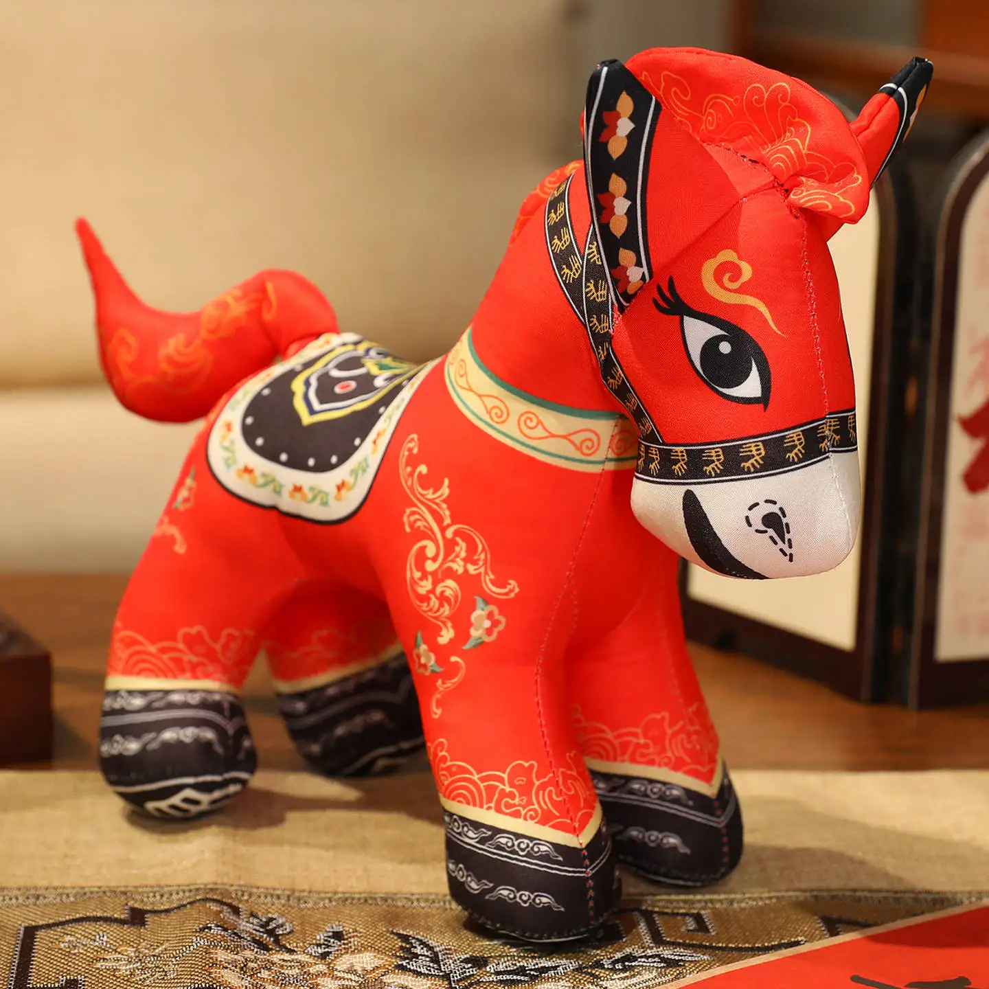 

23 см красивая красная маленькая лошадь плюшевые игрушки уютная вышивка ткань лошадь кукла живое милые настольные домашние животные новогодний талисман милый подарок