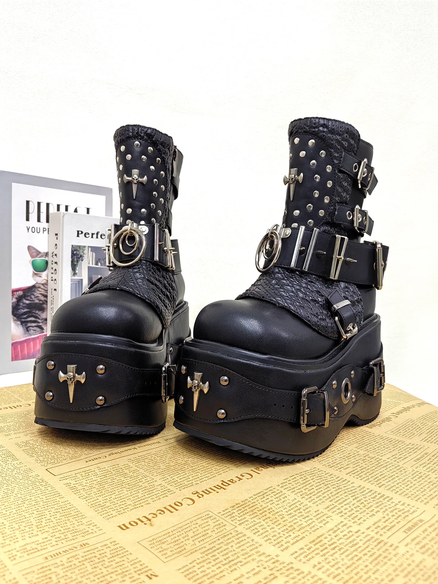 Women's Gothic Punk Platform Ankle Boots With Multi Buckle & Studded Details Heavy-duty Black Leather-look Style