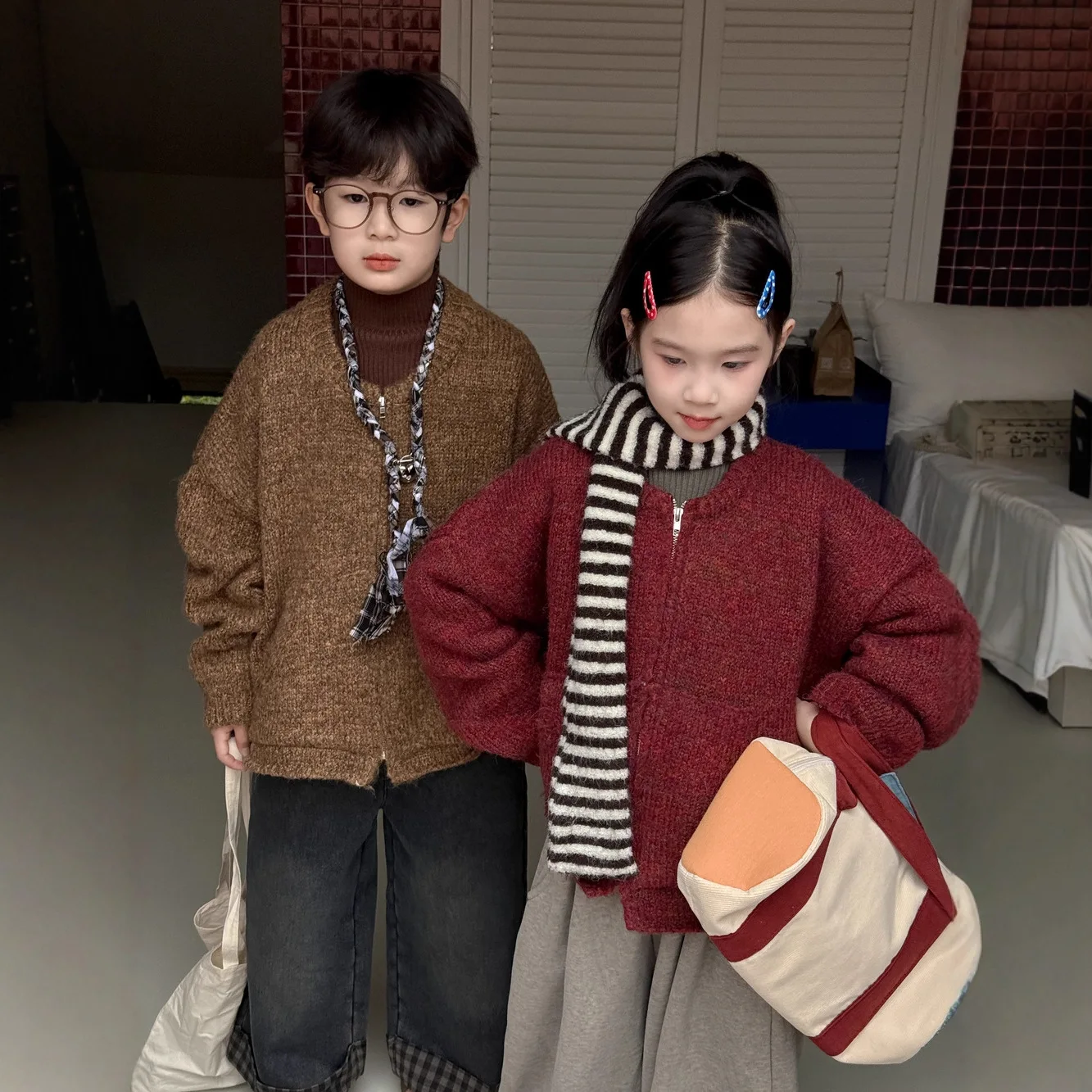 

Korean Winter Kids Girls Sweater Coat Cotton Solid Toddler Girls Zipper Knitwear Round Collar Thick Warm Babys Girls Cardigan