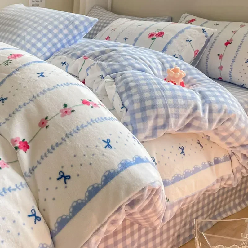 

Winter Double-sided Thickened Milk Flour Bed Set of Four Pieces with Warm Flange Coral Flour Quilt Cover and Flour Bed Sheet