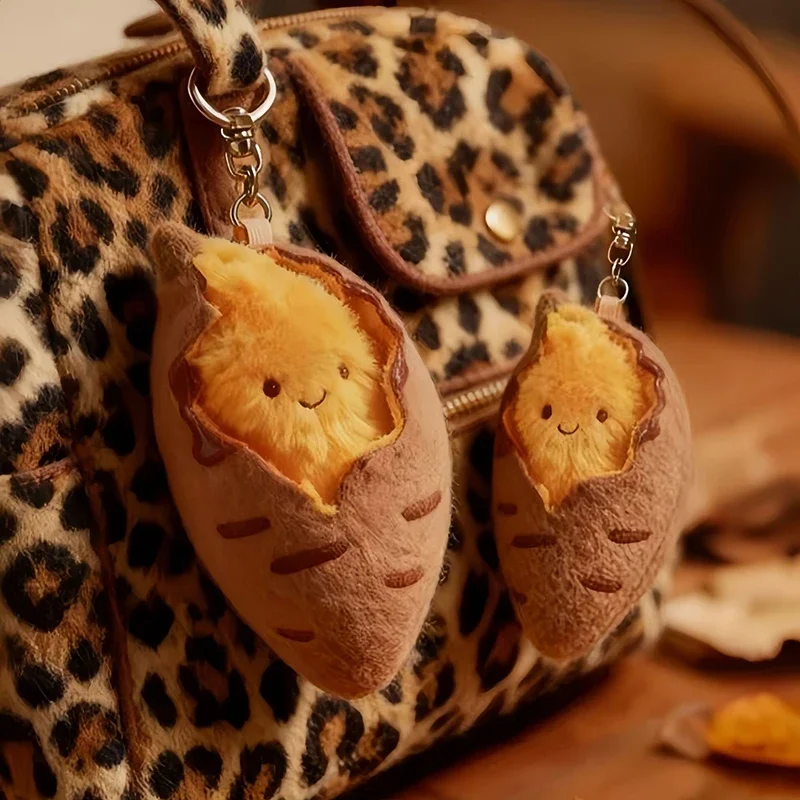 Niedlicher Kreativer Gerösteter Süßkartoffel-Plüsch-Anhänger Cartoon-Imitation Lebensmittel-Stoffpuppe Schlüsselanhänger Dekorative Accessoires Geschenke