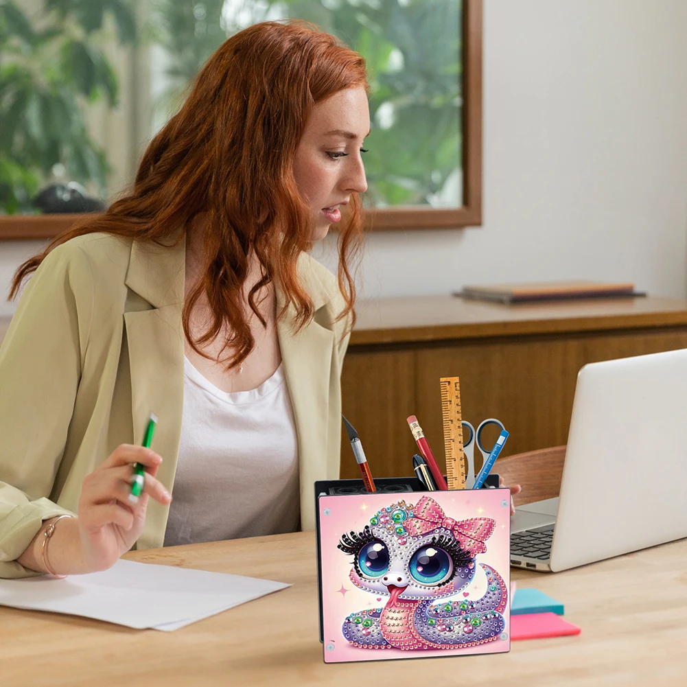 

Набор для творчества: акриловый держатель для ручек нестандартной формы для алмазной вышивки, коробка-органайзер для ручек, подставка для карандашей для алмазной живописи на стол