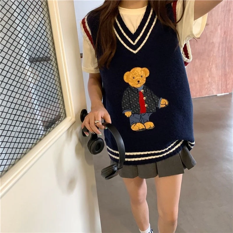 Y2K loose and cute bear sweater women\'s 2022 new autumn and winter loose and lazy embroidered sweater trend ins hot