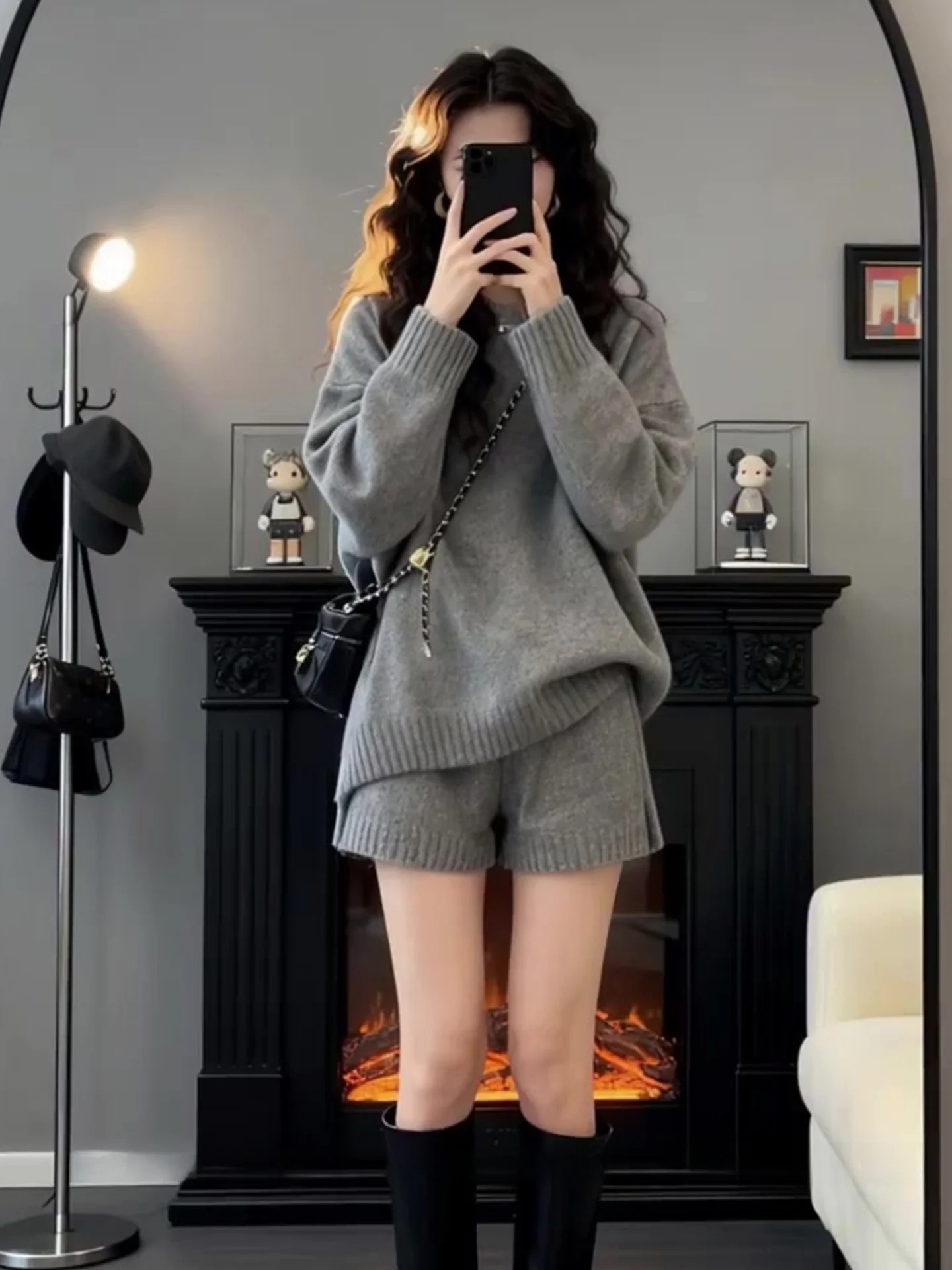 

Gray High-End Knitted Sweater Set Women's Autumn Winter Casual round Neck Long Sleeve Top Short Pants Two-Piece Set Fashionable
