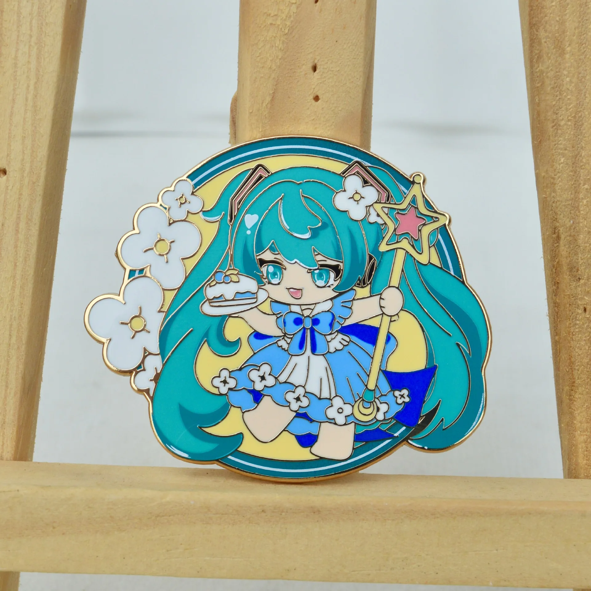 pins-pingentes-emblemas-e-broches-hatsune-miku-vocaloid-produtos-derivados-de-anime-para-mochilas-roupas-lapelas-cosplay-e-presentes