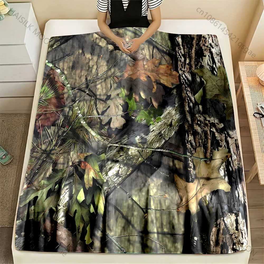 Multi-size Leaves and Tree Bark Pattern Blanket Flannel Material Soft Warm for All Seasons, Home Outdoor Camping Picnics RV