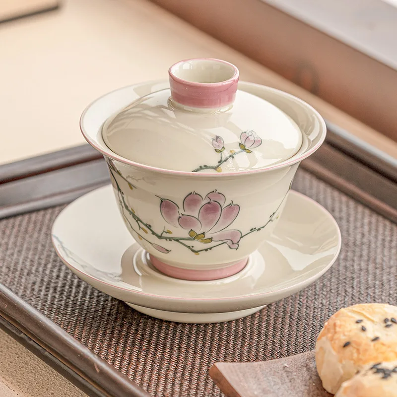 Chinese Hand-painted Magnolia Sancai Covered Bowl Teacup Single Kung Fu Tea Set Teacup With Cover Ceramic Tea Bowl