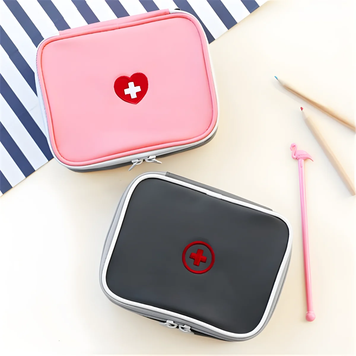 Tragbare Mini-Erste-Hilfe-Tasche, leere Reise-Medizintasche, doppelte Reißverschlüsse, praktische Pillentasche für Reisen nach Hause, kleine Größe