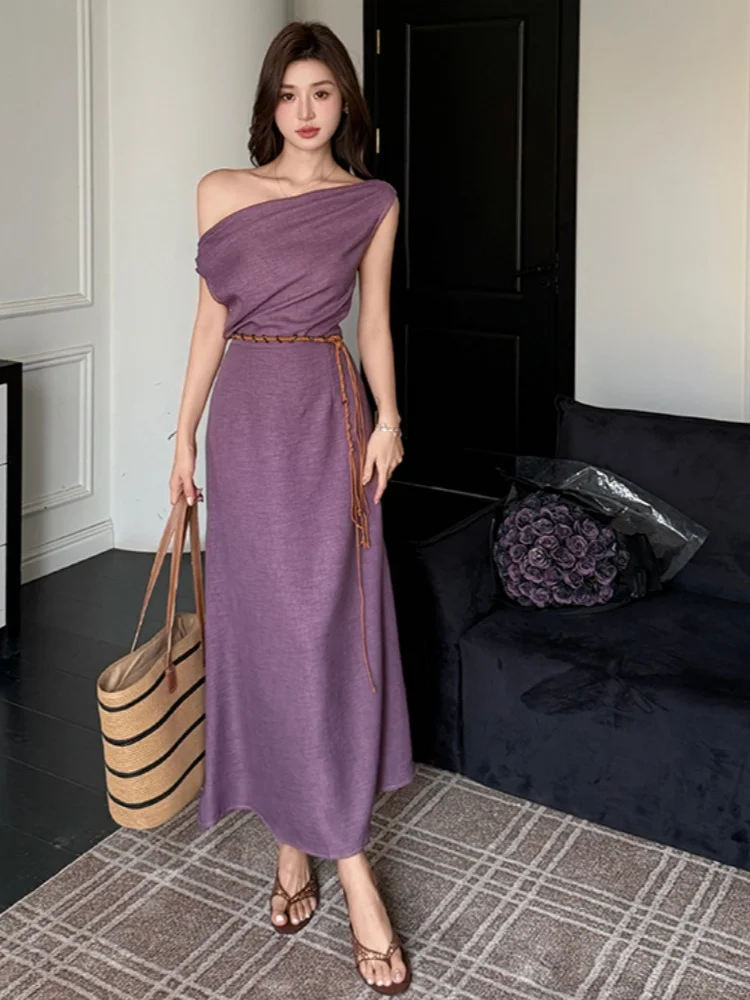 SMTHMA 2025 فستان صيفي جديد على الطراز الصيني بكتف مائل ورقبة متأرجحة للنساء مع تصميم أرجواني ساحر أنثوي فستان طويل