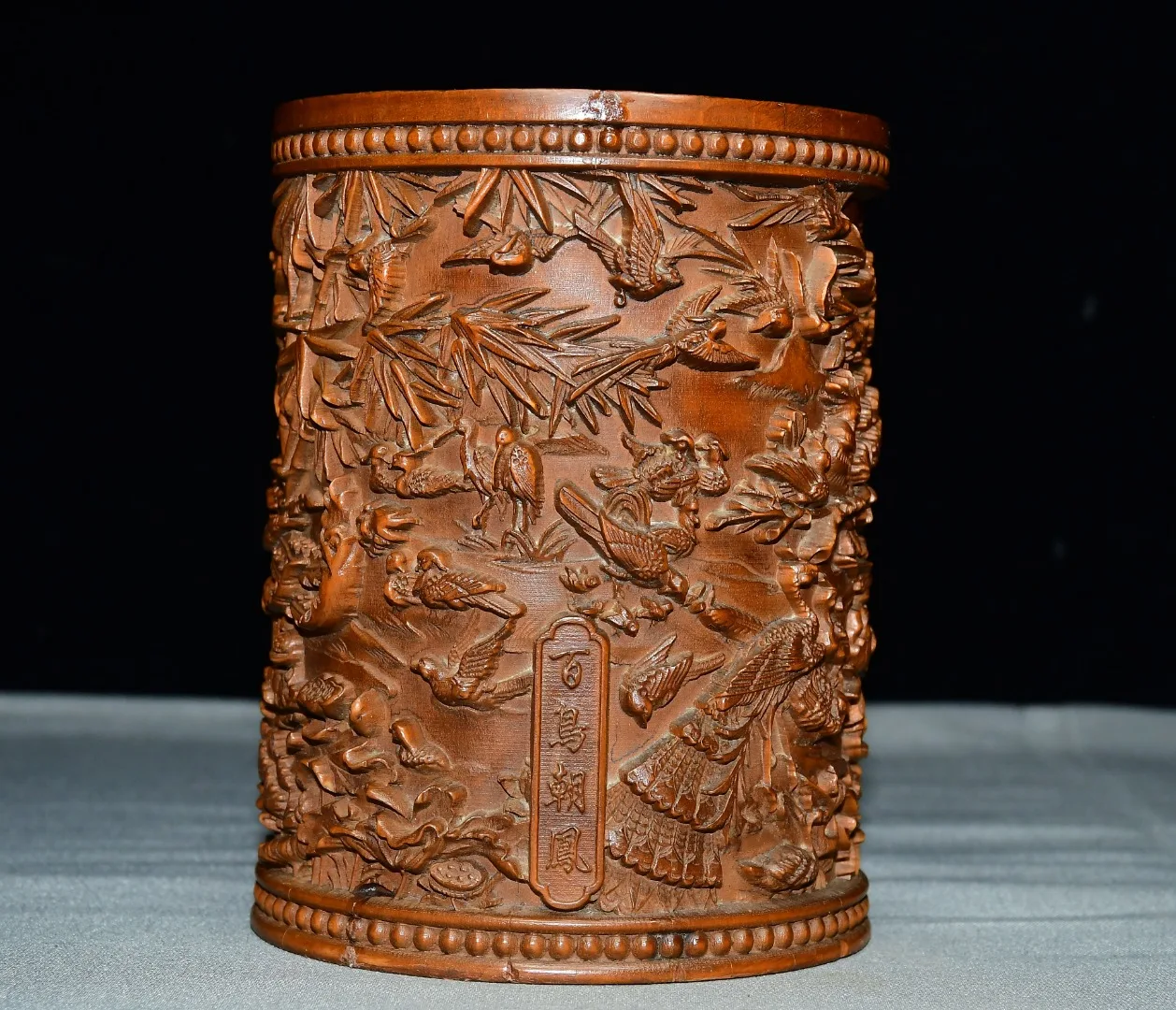 Old Boxwood Hundred Birds Paying Homage to the Phoenix 100 bird patterns pen holder screen Wenfang Amass wealth Ornaments