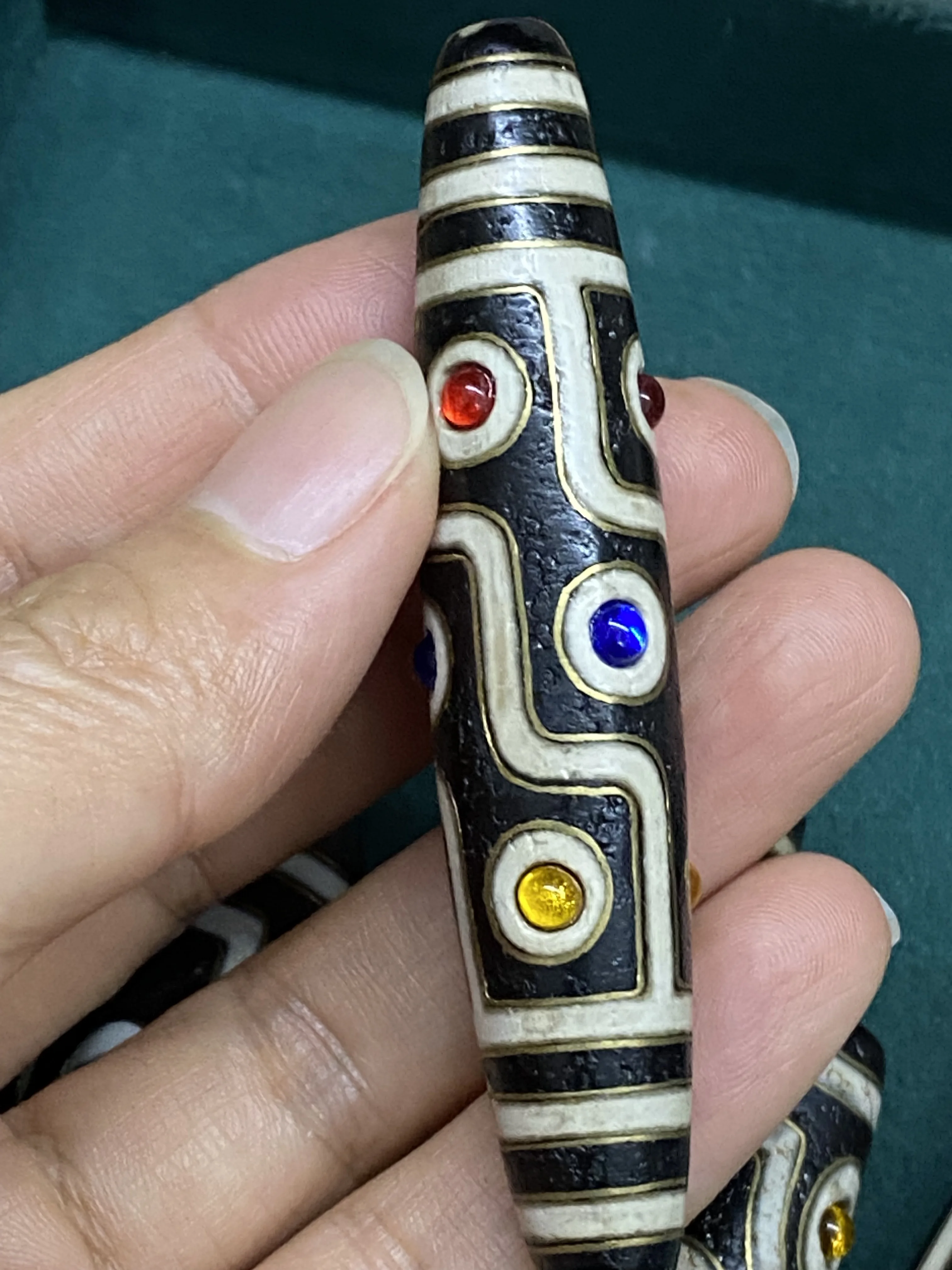 

Magic Tibetan Old Oily Silver&crystal Inlay 9 eyed Totem dZi Bead Pendant Amulet Talisman Treasure Timestown UPD22