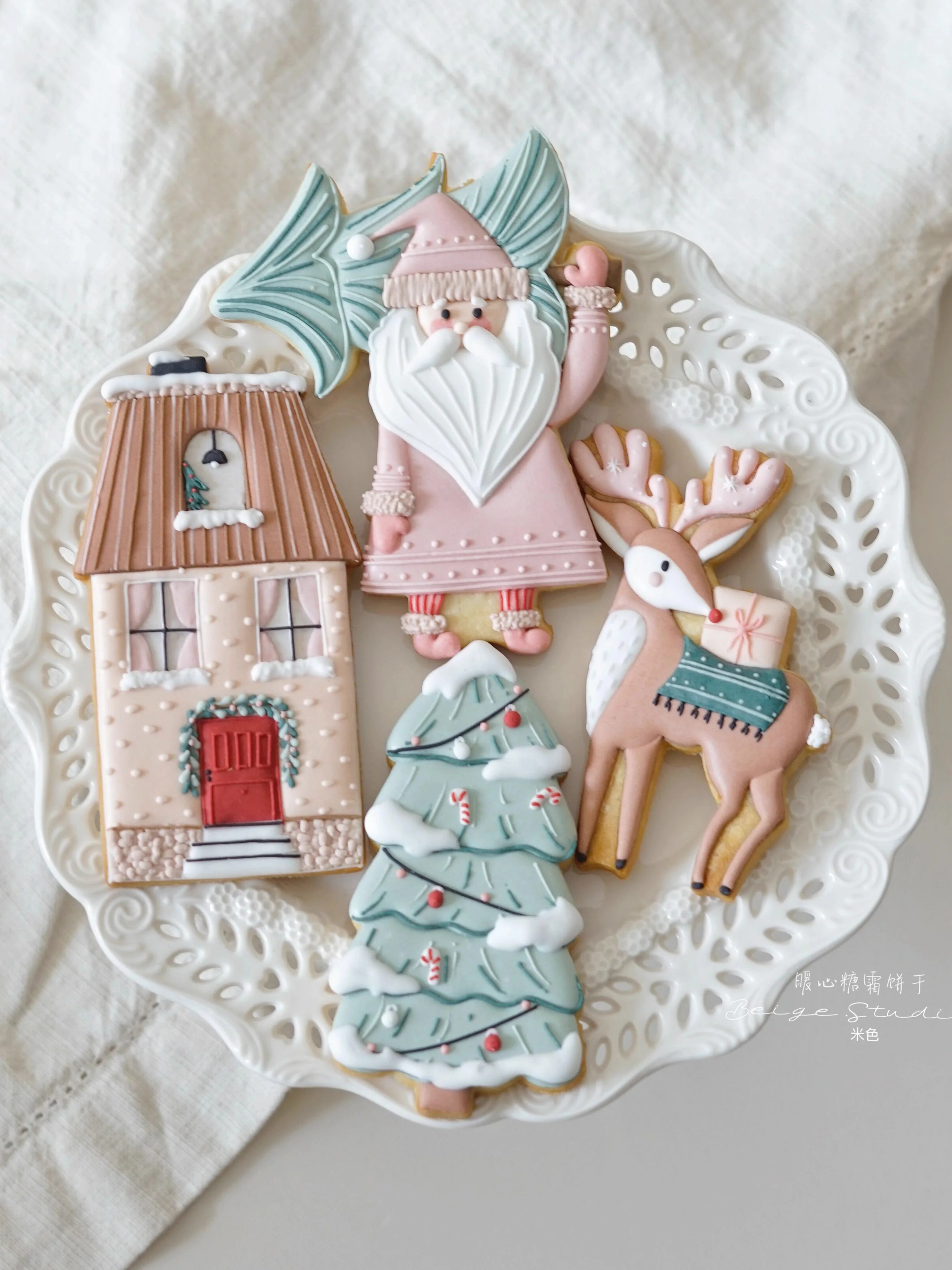 Christmas Nordic Style Elk House Cookie Cutter Santa Claus Xmas Tree Biscuit Stamp Icing Cookie Fondant Cake Decorations Tools