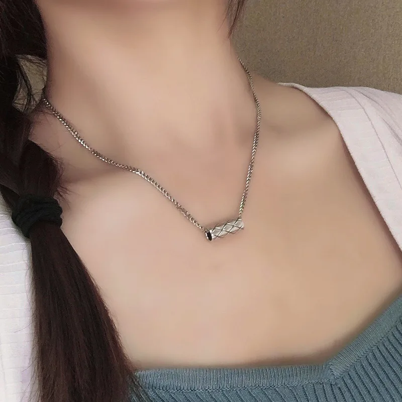 Hot Sale Plaid Round Tube 925 Sterling Silver Jewelry Personality Cylindrical Geometric Clavicle Chain Pendant Necklaces TYB368