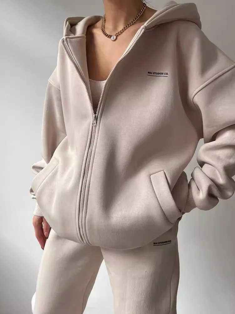 

Three Sisters New Arrivals Autumn Winter Fashion Leisure Commuting Hoodie Solid Color Long Sleeves Plush Two-piece Set Pantsuits