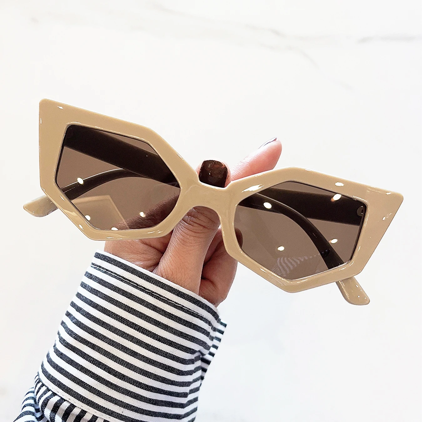 Modische Sonnenbrille mit geom – Men'S Accessories Trends 2025 Bewertung und Preis