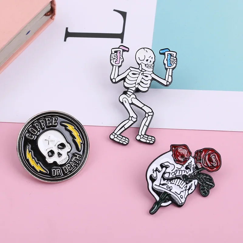 Punk Skull Series Brooch Retro Halloween Funny Skull Ghost Badge Pin Personalized Clothing Accessories