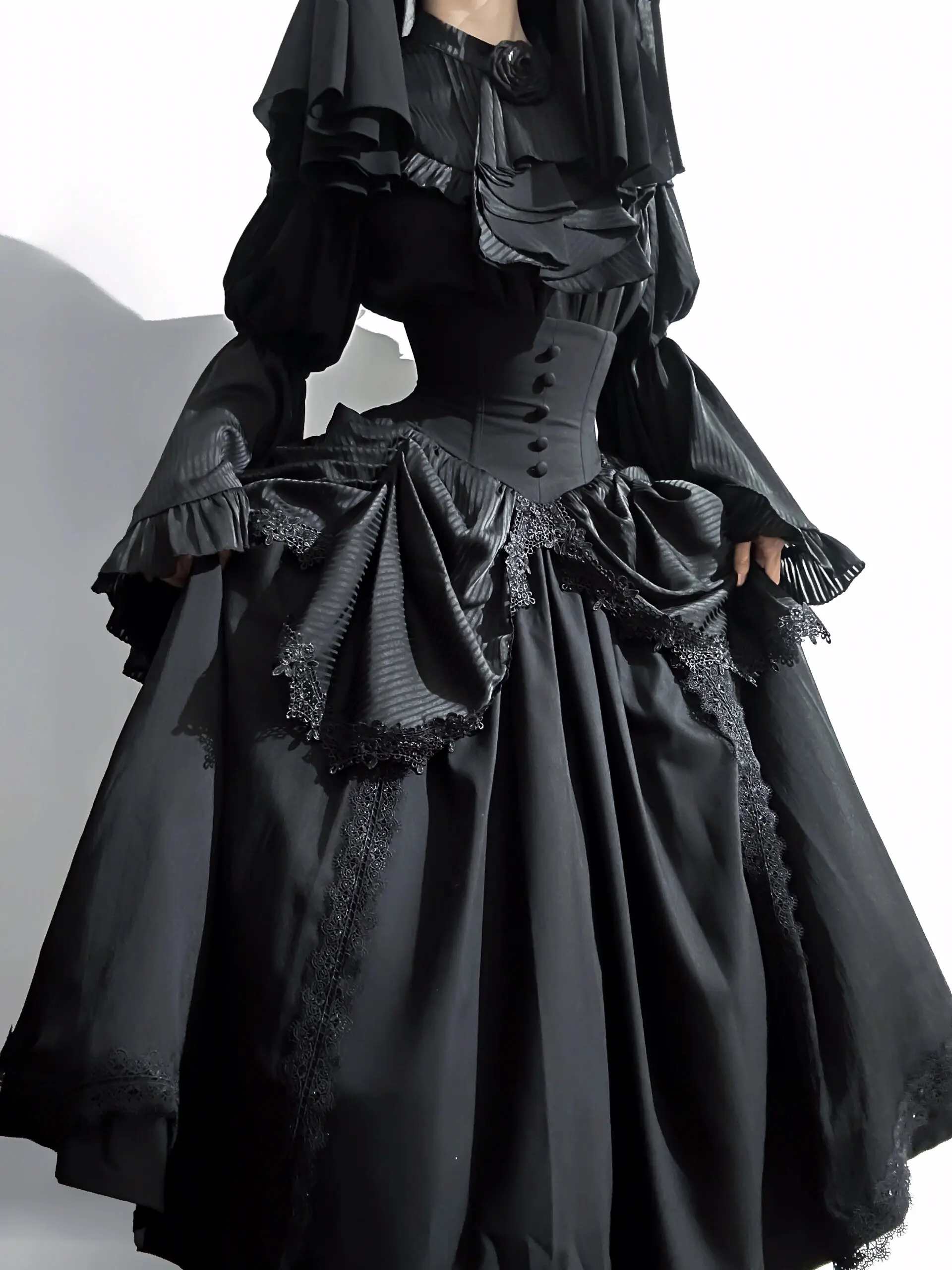 Gothic Style Lolita Black Shirt Fishbone Skirt Ji Oversleeve Suit