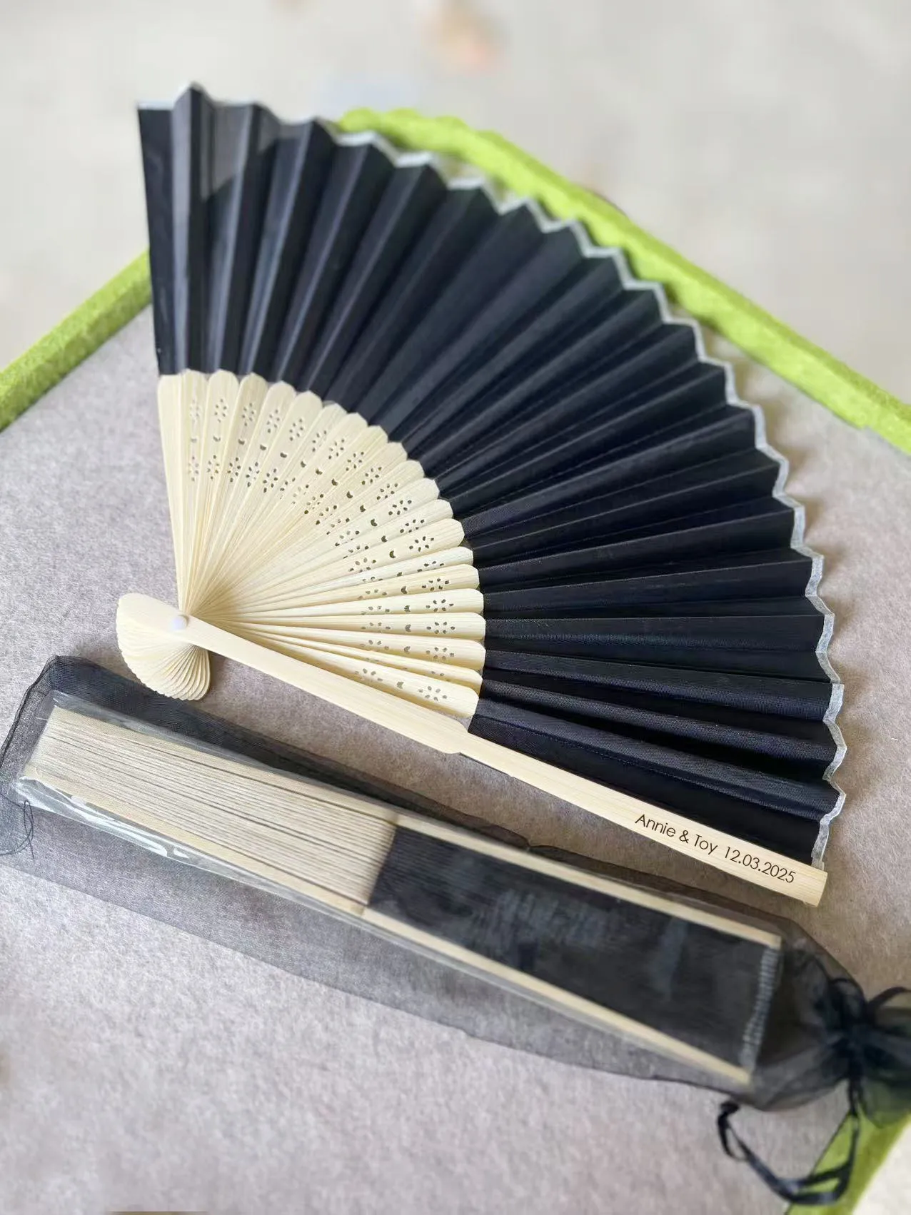Silk Bamboo Hand Fans Bulk Pack 30/100 Pcs Traditional Asian Fans for Decorations Performances Wedding Supplies