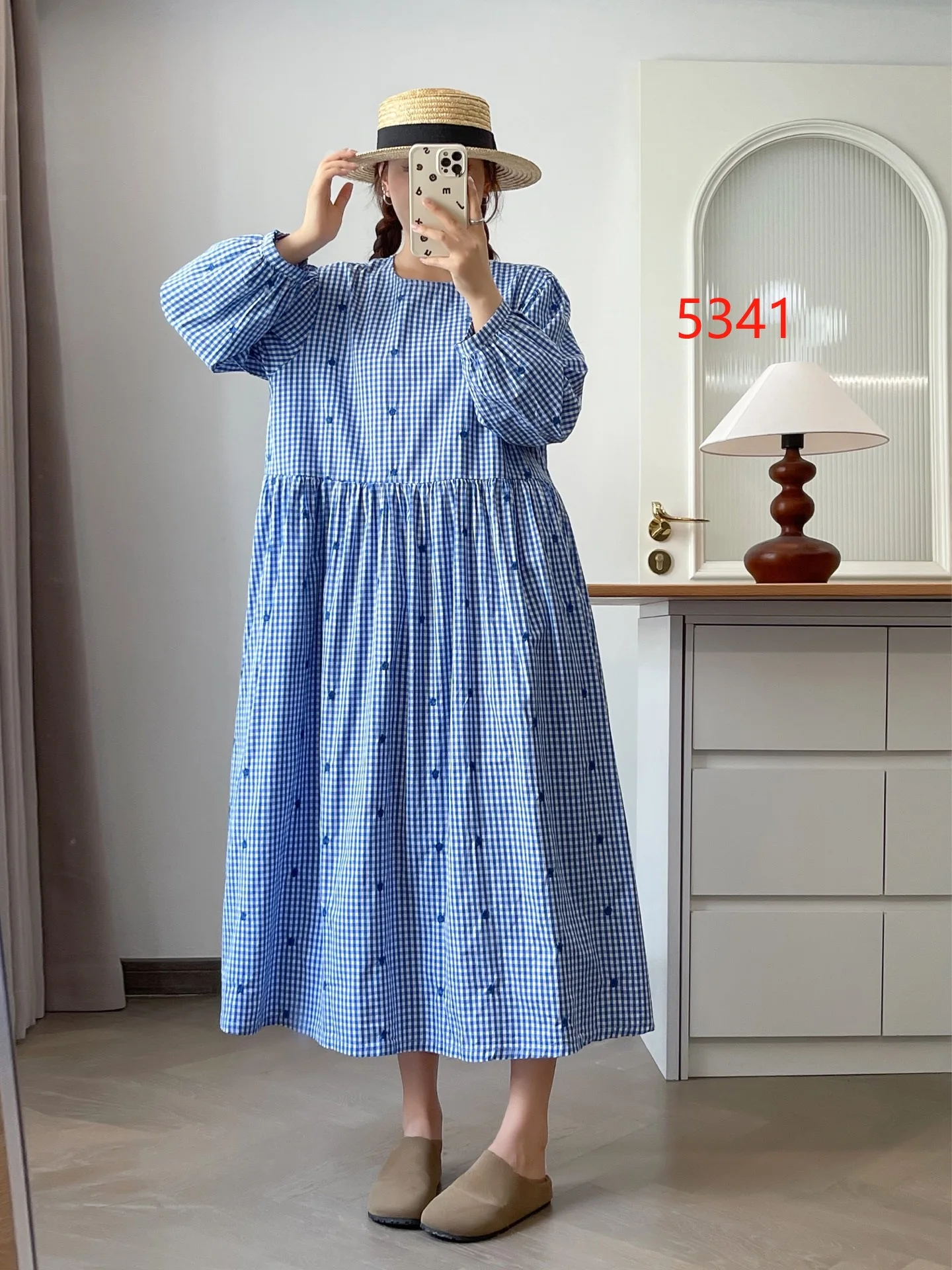 สาวญี่ปุ่น Mori Vintage ลายสก๊อตดอกไม้เย็บปักถักร้อยผ้าฝ้ายเสื้อผู้หญิงฤดูใบไม้ร่วงใหม่ O-คอยาวแขนยาวลําลองหลวมชุด Midi