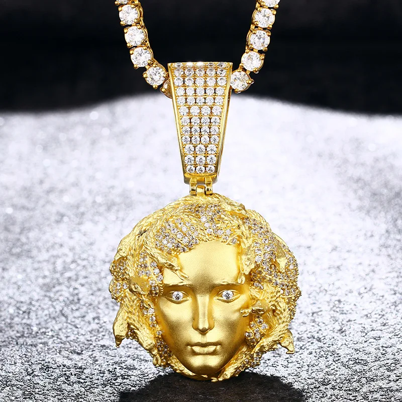 

New European and American Medusa personalized pendant with micro-inlaid zircon, trendy hip-hop necklace accessory