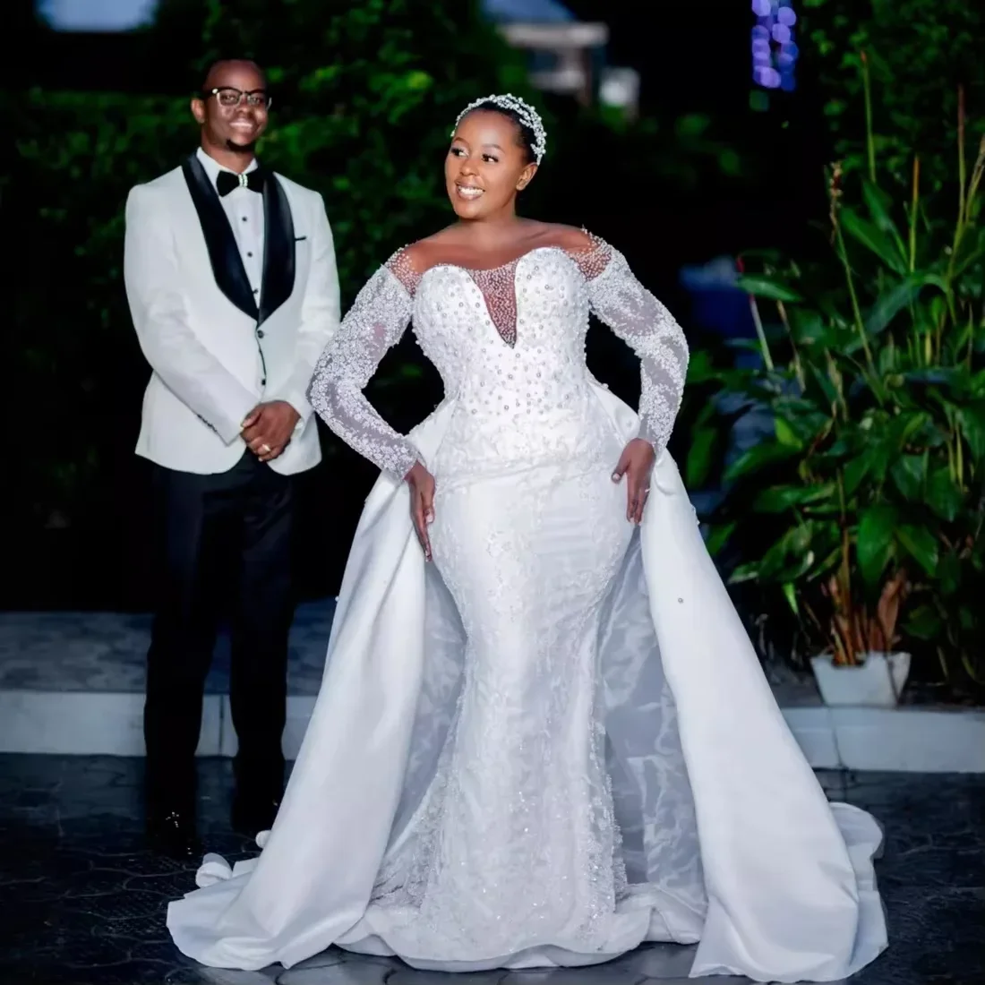Luxury African Wedding Dress 2026 Detachable Train Sheer O-neck Long Sleeve Bead Sequins Princess Bride Bridal Gown Vestidos