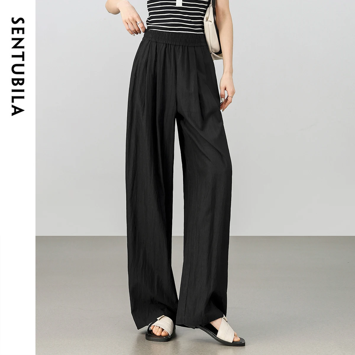 

SENTUBILA Casual Women Pants 2025 Commuting Elastic Waist Pockets Loose Full-length Pants Folds Female ThinTrousers 152K58178