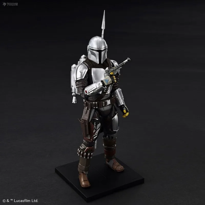 BANDAI Original STAR WARS Series Mandalorian (Bestka Armor) Silberbeschichtetes Ver-Kunststoff-Montagemodell