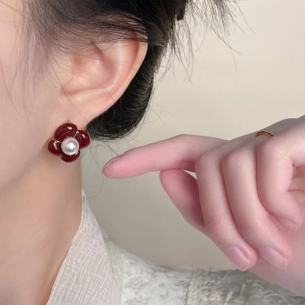DIY accessories New Year's atmosphere, burgundy earrings, women's niche design, sweet bow earrings, high-end white dripping earr