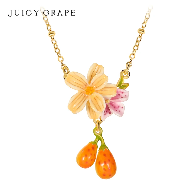 

Fashion Luxury Enamel Flower Necklace Pear Blossom Fragrant Pear Necklace Pendant 18K Gold-Plated Neck Chain Girl Jewelry