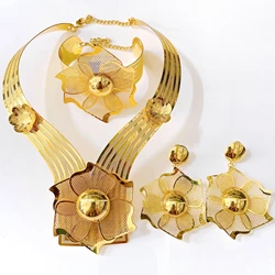 Golden Woman Jewelry Set Luxury Earrings Necklace And Bracelet Combo Minimalist Style Copper Made Flower Necklace for Wedding