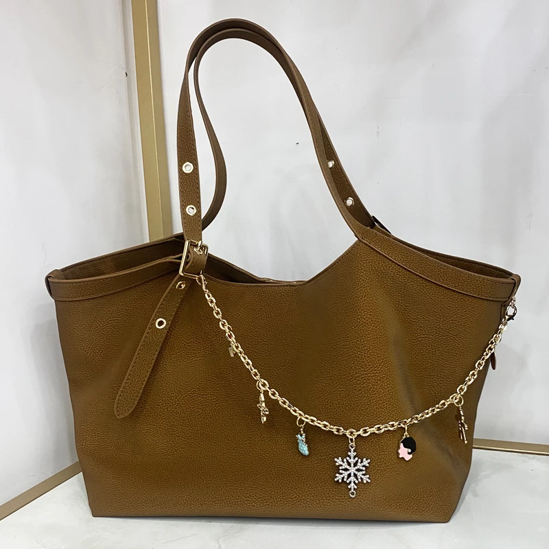 

Винтажные сумки-тоут для женщин, роскошная дизайнерская сумка и кошелек, новинка 2023 года, из искусственной кожи с цепочкой и цветком, металлическая большая вместительность, подмышки на плечо