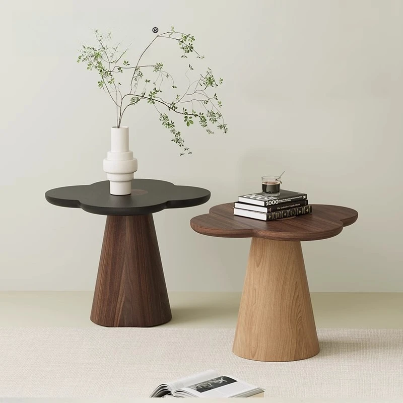 French antique style Internet celebrity solid wood small table sofa side few French antique style bedroom small coffee table