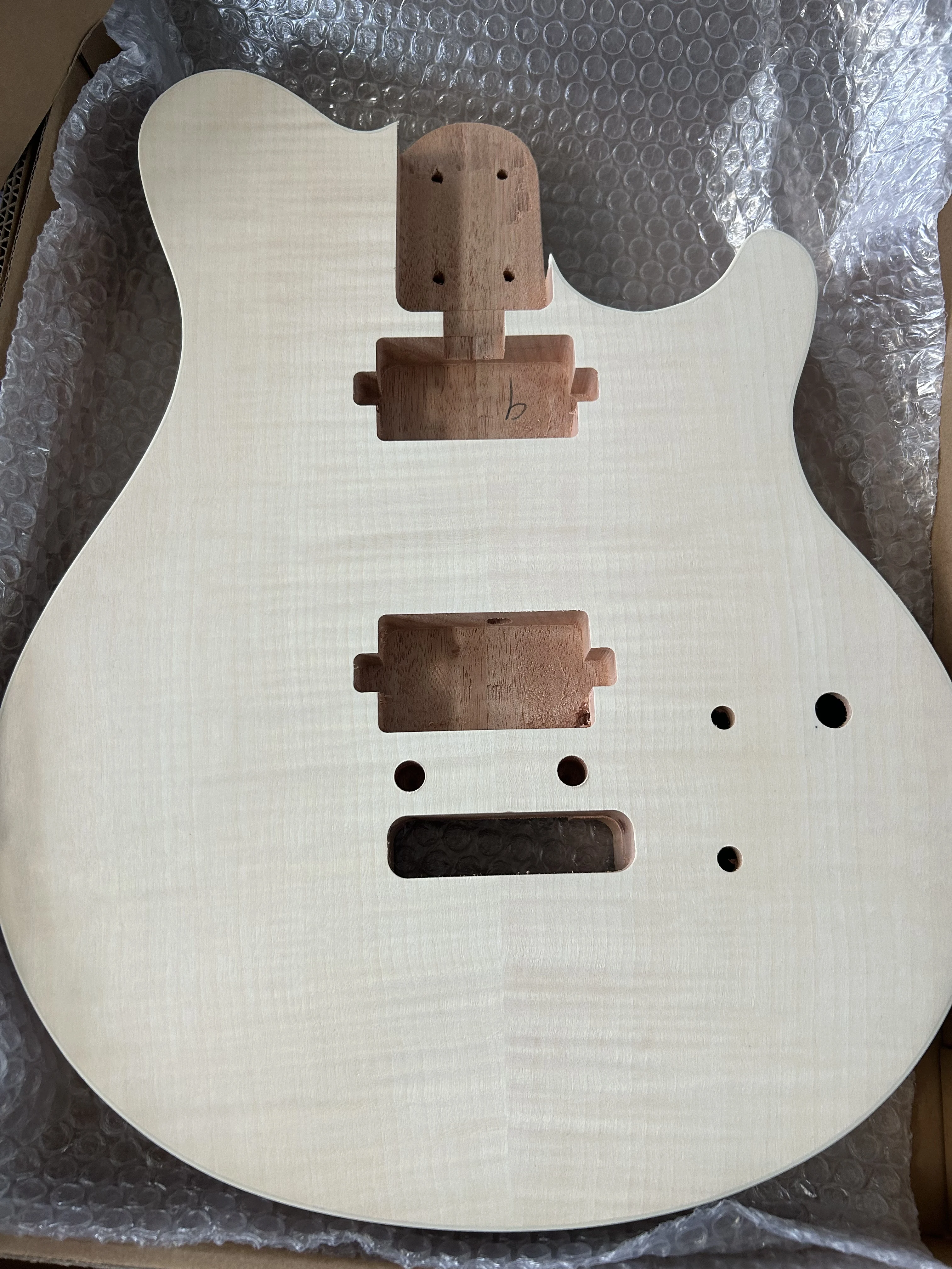 DIY Musicman Electric Guitar Kit Canadian Maple Neck CR Part Round‑hole / flat‑hole pickup toggle switch, shipped randomly