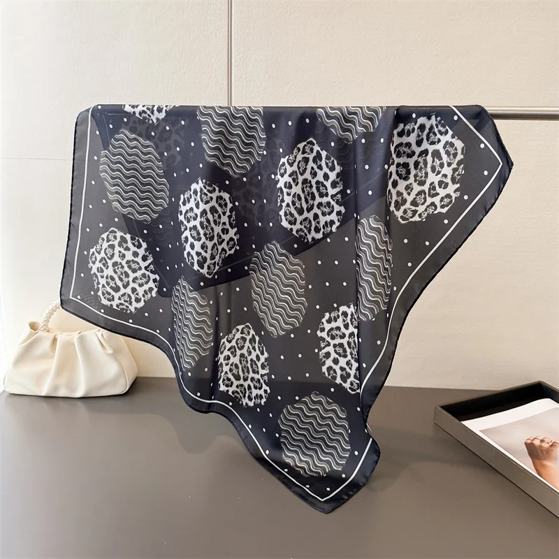 

Роскошные шелковые платки: летняя мода, винтажный принт, имитация шарфа, женская квадратная шаль, головной убор, хиджаб, дизайнерский фуляр, бандана